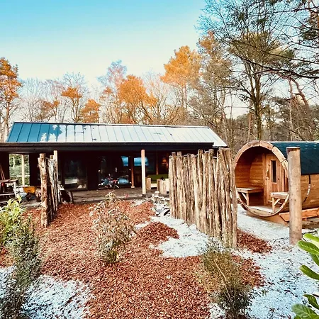 Wellness In The Woods - 4p Tinyhouse Met Prive Sauna & Hottub 木屋
