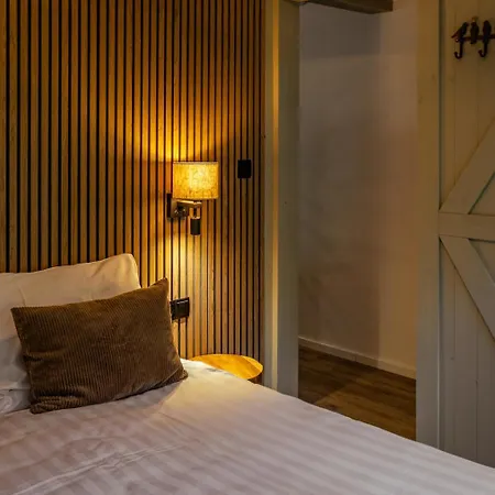 木屋 Wellness In The Woods - 4p Tinyhouse Met Prive Sauna & Hottub *