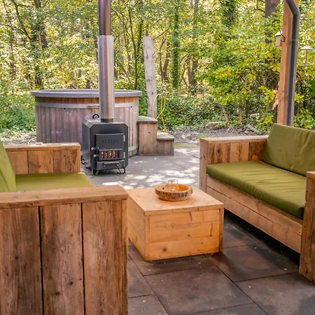 Wellness In The Woods - 4p Tinyhouse Met Prive Sauna & Hottub *