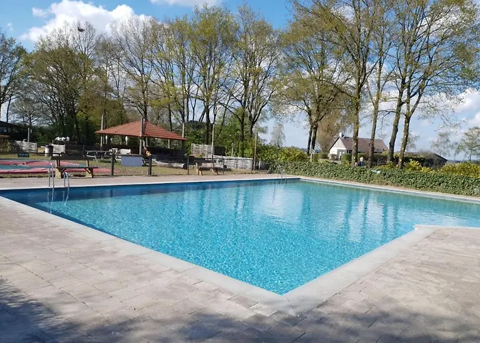 Wellness In The Woods - 4p Tinyhouse Met Prive Sauna & Hottub Chalet Diessen