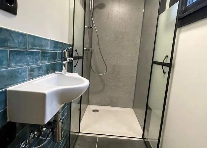 Шале Wellness In The Woods - 4p Tinyhouse Met Prive Sauna & Hottub *