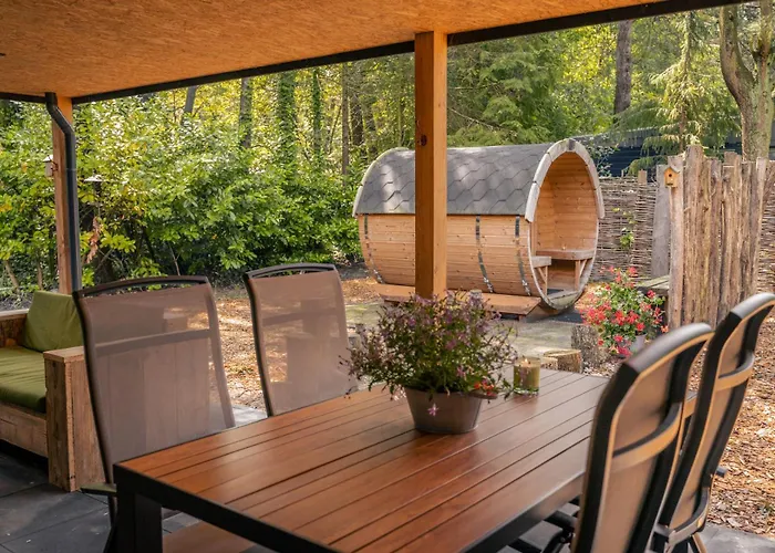 Wellness In The Woods - 4p Tinyhouse Met Prive Sauna & Hottub Шале Diessen