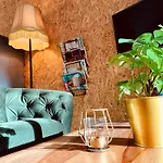 Wellness In The Woods - 4p Tinyhouse Met Prive Sauna & Hottub Chalet Diessen